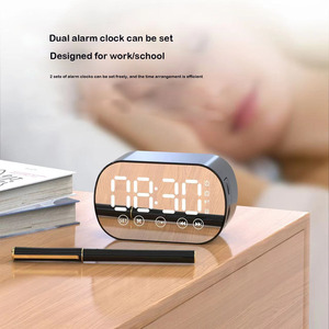 Mini Xách Tay BT Loa Hỗ Trợ <span class=keywords><strong>LCD</strong></span> Hiển Thị FM Đài Phát Thanh Âm Nhạc Đồng Hồ Báo Thức Không Dây Stereo Loa Siêu Trầm Âm Nhạc Hộp - Product Image 3