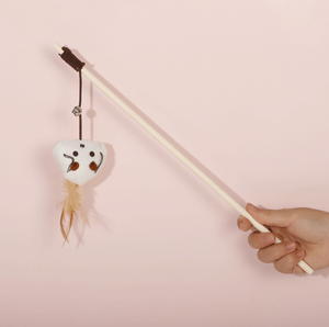 Vente en gros Jouets pour <span class=keywords><strong>chat</strong></span> Plume naturelle Corde haute élasticité Bâton en bois avec cloches Jouets interactifs pour chats d'intérieur - Product Image 3
