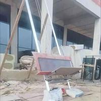 Élévateurs pour la peinture des bâtiments, échelles pour grimper sur les panneaux solaires, ascenseurs pour plafonds, palans électriques sur mesure