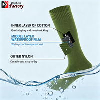 Chaussettes de randonnée d'hiver unisexes professionnelles, chaussettes hautes décontractées antibactériennes jetables résistantes à l'eau