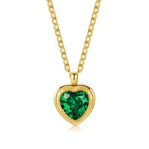 Collier délicat en acier inoxydable plaqué PVD avec pendentif cœur en pierres précieuses colorées - Product Image 1