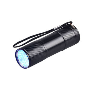 Lampe torche UV 395 nm violette/noire pour l'inspection du <span class=keywords><strong>sang</strong></span> <span class=keywords><strong>et</strong></span> <span class=keywords><strong>de</strong></span> l'urine, détecteur <span class=keywords><strong>de</strong></span> faux billets - Product Image 1