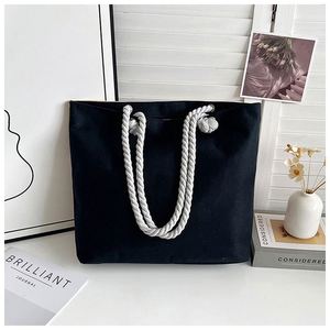 Women's Printed Large-Capacity Canvas Shoulder Bag Zipper Closure Cross-Border Handbag and Shopping Tote Bag - Product Image 4