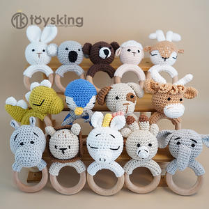 Cartoon-Stil Weihnachts-Rentier-Spielzeug, Entzückendes Rudolph-inspiriertes Amigurumi für Feiertagsdekoration, Festliches Familiengeschenk - Product Image 6