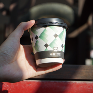 Taza de papel de grado alimenticio de doble pared impresa personalizada de 12oz taza de bebida fría biodegradable de alta calidad marca Littleboom para cafeterías - Product Image 3