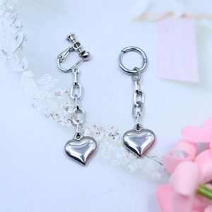 Orecchini a Cerchio in Acciaio Inox Non Forati con Pendente a Forma di Cuore Stile Death Note Ryuk, Gioielli <span class=keywords><strong>Anime</strong></span> - Product Image 1