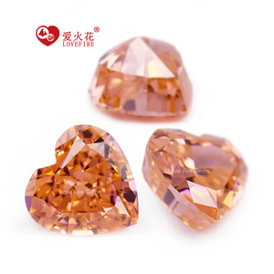 พลอยสังเคราะห์ทรงลูกบาศก์แบบเจียระไนละเอียด 5A+ สีส้มเปลี่ยนสีได้ รูปหัวใจ ราคาขายส่ง - Product Image 2