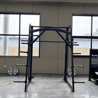 Máquina Smith Vertical Comercial PowerX con Diseño de Marco en D y Contrapeso, Rack de Acero Reforzado para Gimnasio