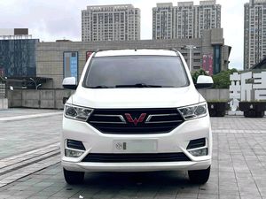 Wuling Hongguang S de Segunda Mano con Bajo Kilometraje, 2014-2019, 1.5L NA RWD LHD, Minivan de Gran Espacio para Transporte - Product Image 3
