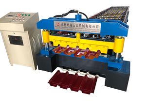 Machine de fabrication de tôles en acier 0,3-0,8 mm <span class=keywords><strong>pour</strong></span> toiture, production automatique de tuiles métalliques colorées en acier émaillé <span class=keywords><strong>pour</strong></span> toiture - Product Image 2
