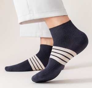 Người Đàn Ông Giá Rẻ Thoáng Khí Vớ Ngắn Màu Đen Trắng Mắt Cá Chân Ngắn Quà Tặng Cho Người Đàn Ông Kích Thước <span class=keywords><strong>SOX</strong></span> - Product Image 4