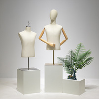 Mannequin gonflable unisexe pour le haut du corps en mousse PE avec torse en silicone pour l'affichage de vêtements