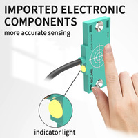 Capteur de proximité capacitif CBN5-F46-E2 PNP NO 10-30VDC, portée de détection 5 mm, détection de particules plastiques