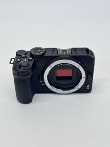 กล้อง Nikon Z30 20.9MP 4k UHD APS-C สำหรับ Vlog สภาพใหม่ 95% - Product Image 1
