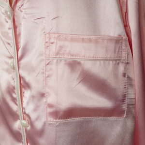 Pijamas de poliéster con botones de solapa para mujer, ropa de dormir al por mayor, conjunto de pijama de dos piezas para primavera y verano para mujer - Product Image 4