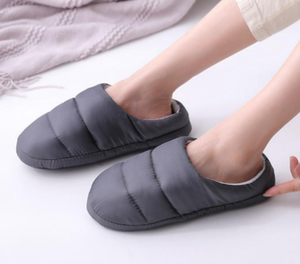 부드러운 따뜻한 퀼트 슬리퍼 슬립 온 겨울 방수 실내 메모리 폼 슬리퍼 여성 - Product Image 6