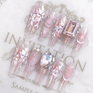 Ongles press-on haut de gamme œil-de-chat faits main, avec motifs floraux et strass, boîte de 30 pièces, prêts à poser - Product Image 1