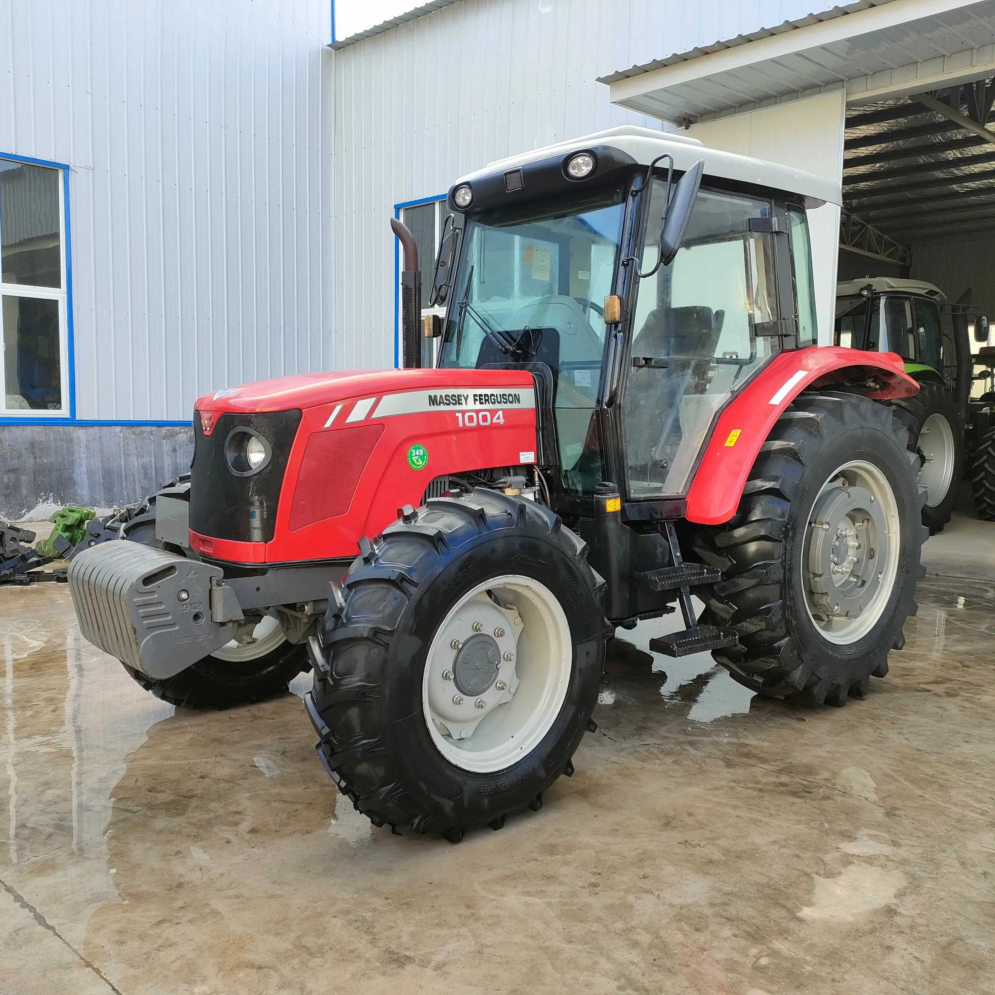 Buen rendimiento tractor agrícola 100-130HP Venta caliente para el mercado de Perú
