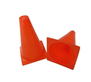 Cônes de marquage en polyéthylène PE pour l'entraînement de vitesse au football, exercices de fitness, entraînement sportif et équipement d'entraînement. - Product Image 2