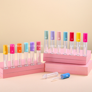 CAIYA Matte Top Big Brush Lip Gloss Tubes Set 4ml Cosmétique <span class=keywords><strong>6pcs</strong></span> Cadeau Boîte Emballage Rouge À Lèvres <span class=keywords><strong>Tube</strong></span> En Plastique Vide Lipgloss Bouteille - Product Image 4