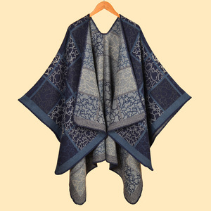Vente en gros Hiver Tricoté Femmes Cape Étoles Wrap Plaid Jacquard Surdimensionné Poncho Cape Châle - Product Image 1