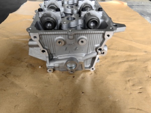 Nueva Culata Completa 2TR-<span class=keywords><strong>EGR</strong></span> de 16 Válvulas 11101-0C040 11101-0C030 para HILUX INNOVA FORTUNER con 1 Año de Garantía - Product Image 4