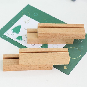 Présentoirs modernes en bois de hêtre pour cartes de nom, idéaux pour mariages, anniversaires et décoration intérieure - Product Image 5