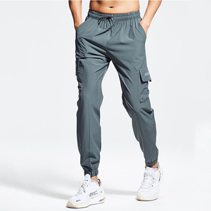 Pantalon de jogging décontracté pour homme en polyester respirant, idéal pour la gym et la course à pied – En stock - Product Image 2
