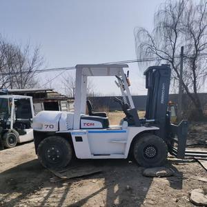 รถยก TCM FD70 7 ตัน พร้อมชุดเปลี่ยนทิศทางล้อไฮดรอลิก ยางตัน เครื่องยนต์ดีเซล Isuzu เสากระโดงสองตอน สภาพใช้งานดี นำเข้าจากญี่ปุ่น - Product Image 5