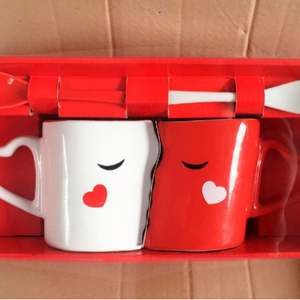 Juego de Tazas de Cerámica para Parejas, Tazas de Beso Dulce, Tazas de Porcelana Exquisitas con Cucharas, Regalo Romántico - Product Image 5