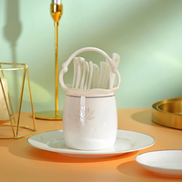 Service de vaisselle de restaurant en porcelaine fine, motif floral classique élégant et subtil, assiettes et bols de haute qualité