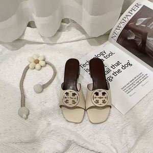 Nuevas Sandalias de Tacón Alto con Diseño Geométrico en Cuero Genuino, Ajustables y de Punta Abierta para Damas - Product Image 3