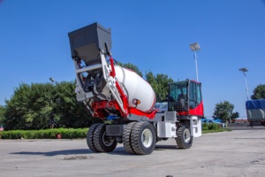 Bomba mezcladora de hormigón de cemento móvil de 3,5 Cbm, maquinaria de construcción, camión mezclador de hormigón de carga automática a la venta - Product Image 2