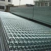 Grille de drainage de piscine en acier inoxydable avec services de cintrage et de découpe, qualité construction, en stock