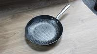 Wajan Goreng Anti Lengket Berlapis Besi Cor Ringan Desain Korea Ramah Lingkungan Bright Houseware Mini 20cm Geometri Sarang Lebah