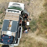 Fabricant chinois de panneaux solaires flexibles ETFE Mono 100W - Module solaire souple pour usage domestique, système solaire pour camping-car, bateau