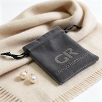 Vente en gros de pochettes en velours personnalisées avec logo en relief, sacs en velours à cordon pour bijoux, pour cadeaux