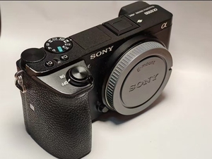 กล้องเดี่ยวมือสอง รุ่น Alpha 6500 Digital A6500 บันทึกวิดีโอ 4K 30fps พร้อมระบบกันสั่น 5 แกนในตัว กล้องนี้มีคุณสมบัติพิเศษ - Product Image 2