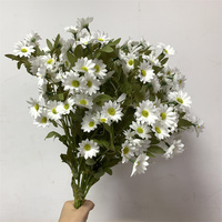 EG-Q5410 Bunga Chamomile Sutra Buatan Grosir 6 Tangkai Bunga Daisy Chamomile untuk Fotografi Pemotretan