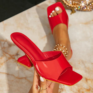 Zomer Outdoor Slip-On Vierkante Neus Hoge Hak Dames Rode Wig Sandalen 2025 Nieuwe Sexy Klassieker - Product Image 3