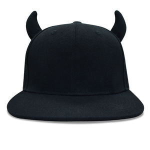 Casquette de baseball tendance avec protection pour les oreilles, motif cornes de diable, broderie main, style homme et femme - Product Image 3
