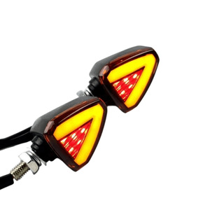Intermitente en forma de V para motocicleta Sx, 4,5 cm, LED universal para bicicletas y motocicletas eléctricas de 12 V - Product Image 4