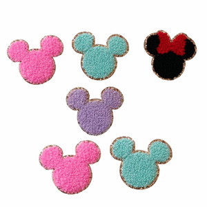Patch brodé personnalisé thermocollant en chenille écologique avec tête de souris en résine et bords dorés scintillants pour chapeaux et vêtements pour enfants - Product Image 3