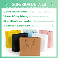 Sacs shopping en papier de luxe personnalisés avec impression, fabriqués à partir de matériaux recyclés, logo personnalisé pour l'emballage alimentaire et de chaussures, vente en gros