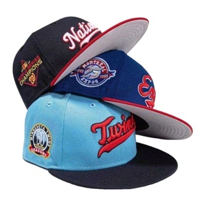 Casquette de baseball respirante New York Era à design multi-panneaux, motifs Argyle, Léopard et à pois, style casquette de montagne à visière courbée - Product Image 1