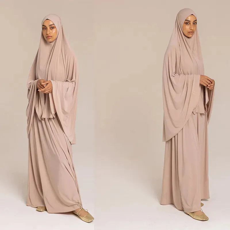 Vêtements musulmans traditionnels de Dubaï personnalisés en usine Vêtements pour femmes essentiels à la mode Turquie Nida Niqab Jilbab Ensemble Khimar de prière sur toute la longueur