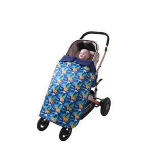 Cubierta Multifuncional Impermeable y Cortavientos para Cochecito de Bebé con Estampado Adorable - Product Image 6