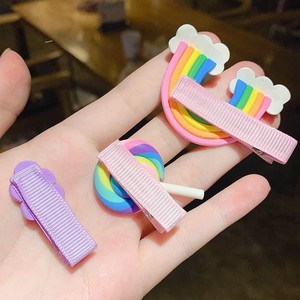 Nuovi fermagli <span class=keywords><strong>per</strong></span> <span class=keywords><strong>capelli</strong></span> colorati, dolci e carini <span class=keywords><strong>per</strong></span> bambini, accessori <span class=keywords><strong>per</strong></span> <span class=keywords><strong>capelli</strong></span>, fermagli <span class=keywords><strong>per</strong></span> frangia a forma di arcobaleno e caramella, set di fermagli <span class=keywords><strong>per</strong></span> <span class=keywords><strong>capelli</strong></span> a forma di nuvola arcobaleno <span class=keywords><strong>per</strong></span> ragazze - Product Image 3