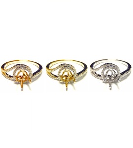 Bague de fiançailles semi-montée classique orthodoxe pour femme en or blanc massif 18 carats avec diamant taille brillant de haute qualité, idéale pour les mariages et les fêtes. - Product Image 4