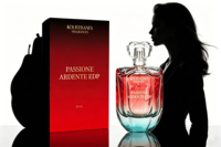 Eau de parfum florale élégante pour femmes Kourtisanes |   Spray PASSIONE ARDENTE |   Approvisionnement en gros, personnalisation OEM et marque privée
